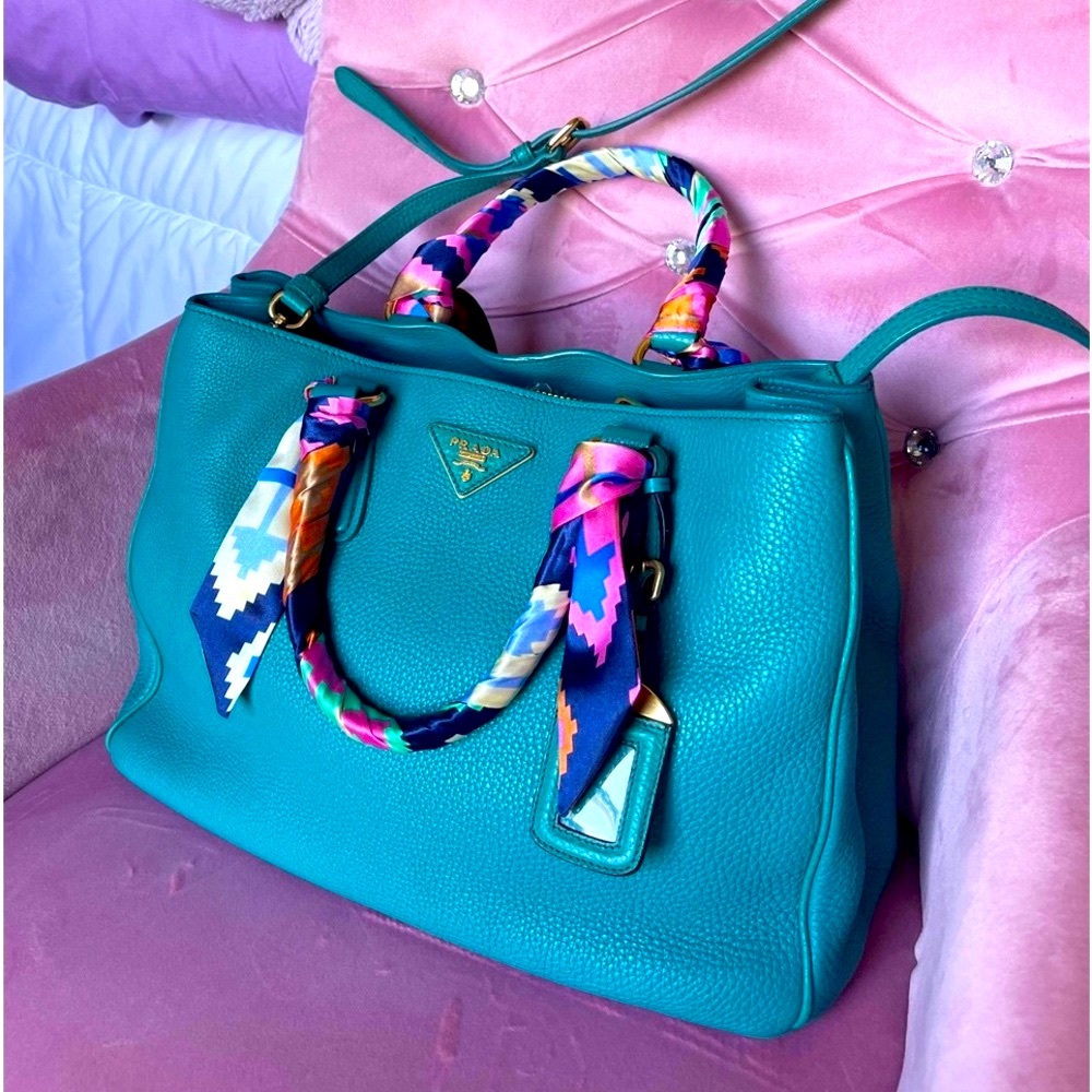 Prada Vitello Daino Tote/Crossbody Bag